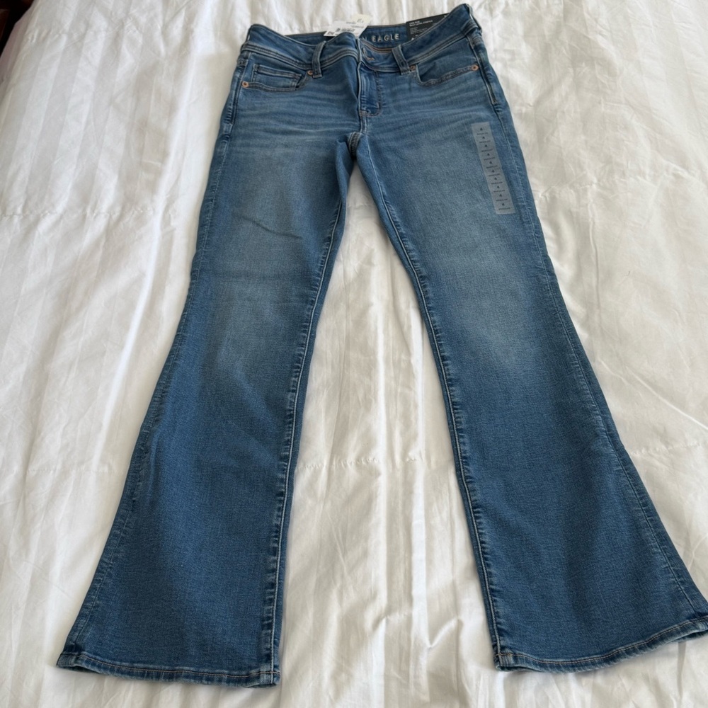 American Eagle Outfitters Blue Flare Jeans - Picture 2 of 5